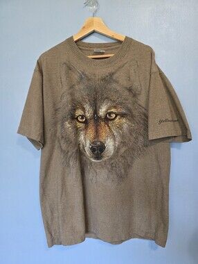 Hazelwoods Made in USA Men’s Brown Wolf Graphic T‑Shirt Yellowstone XL